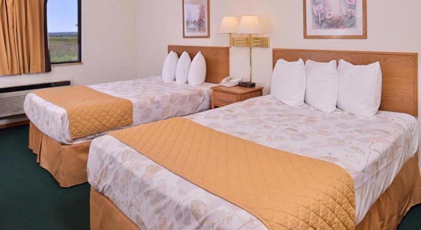 Americas Best Value Inn Missouri Valley Exterior photo