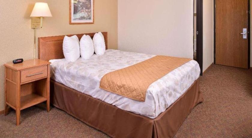 Americas Best Value Inn Missouri Valley Exterior photo
